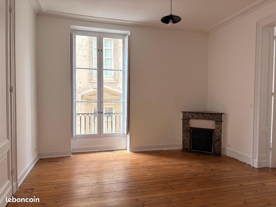 Appartement 4 pièces 120 m² · à Bordeaux · 120 m² · 1 750 €/mois
