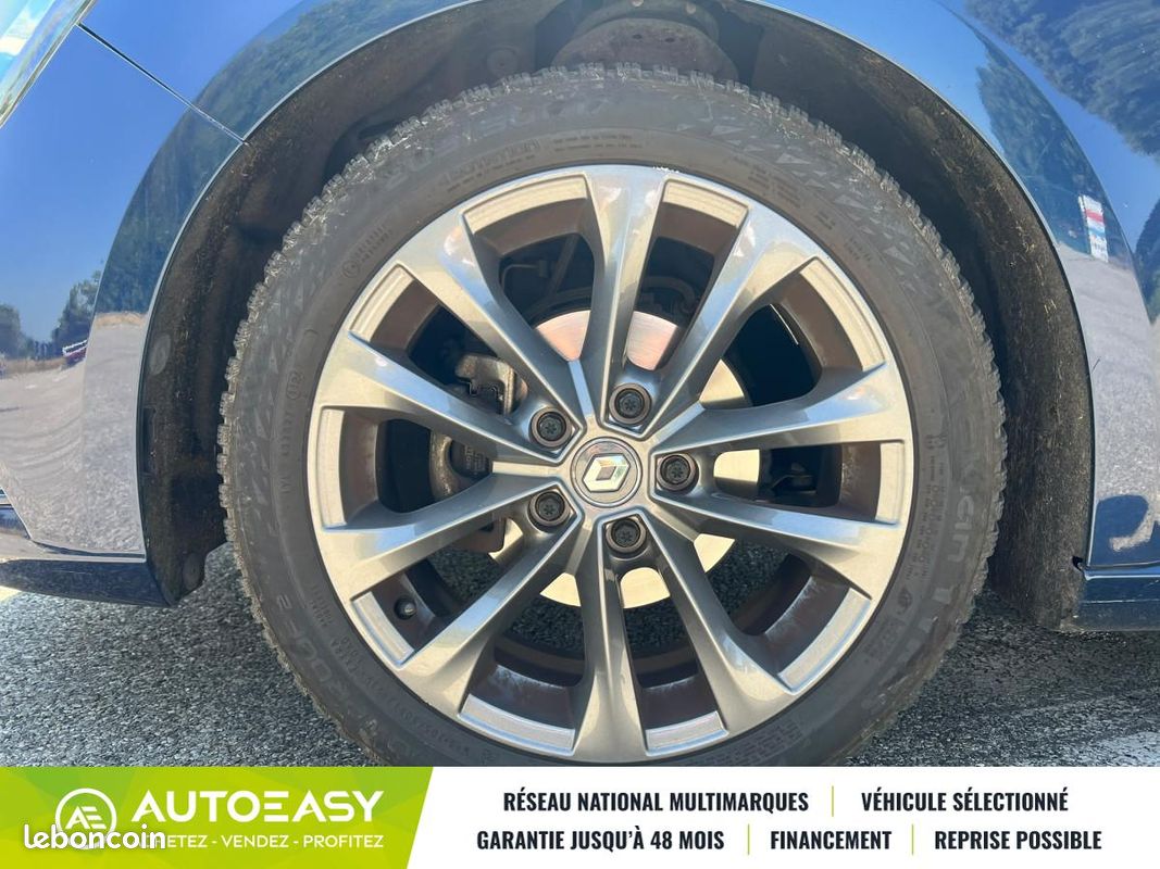 Renault Megane 1.2 TCE 100ch ENERGY LIMITED (image 15)