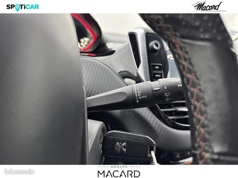 Peugeot 2008 1.2 PureTech 110ch GT Line S&S EAT6 (image 39)