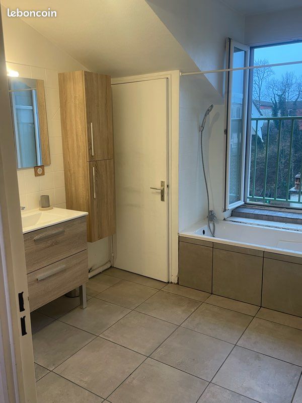 Appartement 4 pièces 80 m² · à Oyonnax · 80 m² · 850 €/mois