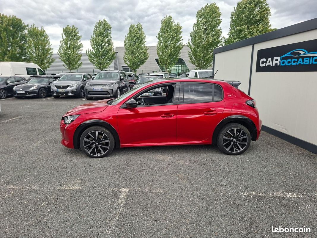 PEUGEOT 208 PureTech 130 S&S EAT8 GT (image 2)