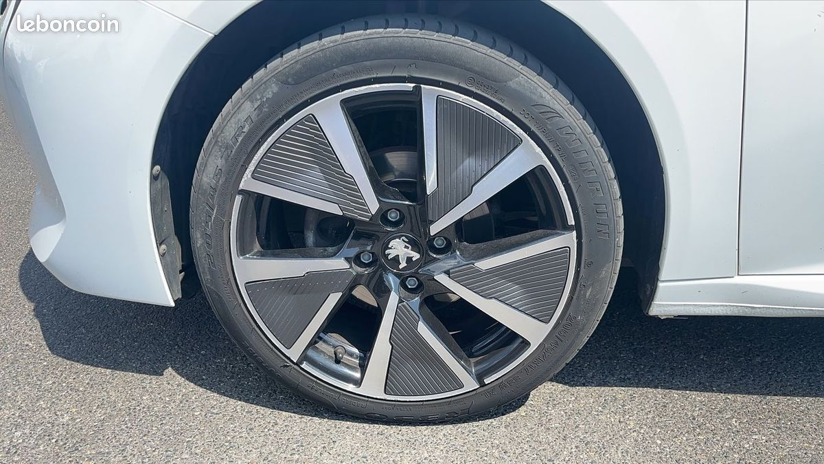 Peugeot 208 II 1.5 BlueHDi 100 Active Business (image 18)