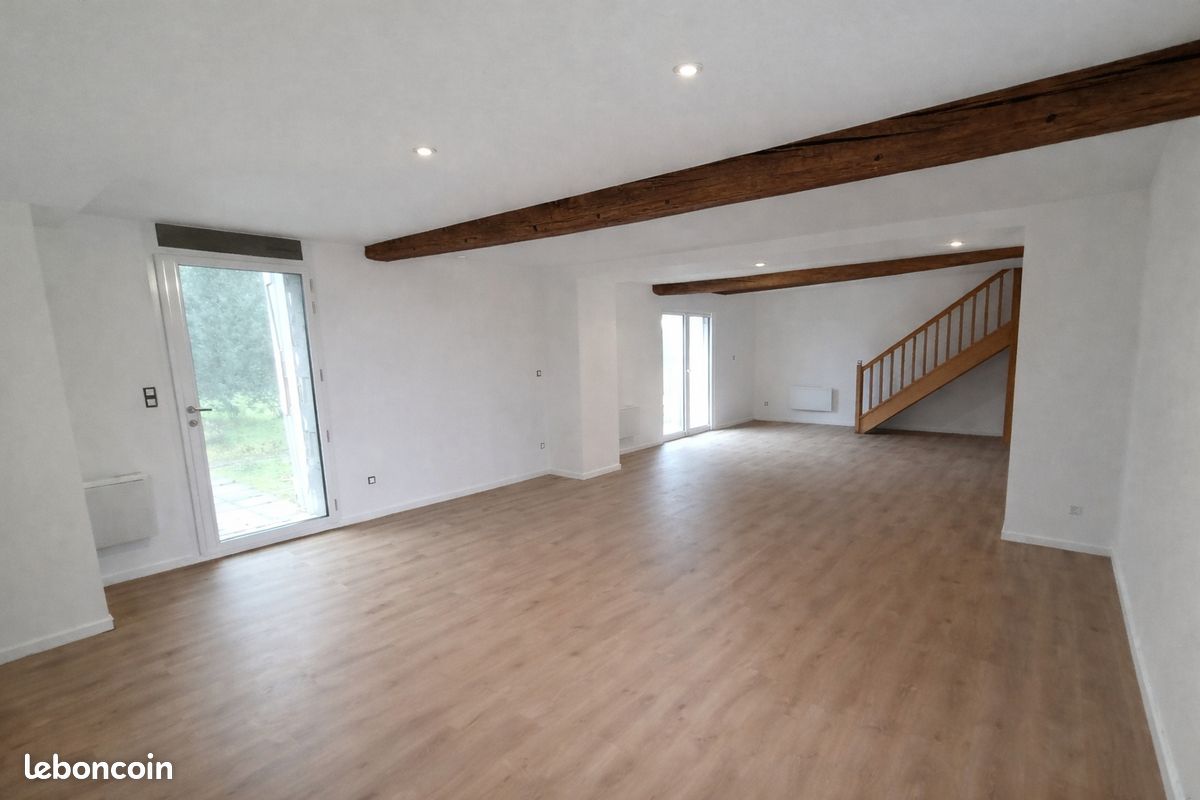 Maison 5 pièces 160 m² · à Saint-Didier-sur-Chalaronne · 160 m² · 300 000 €