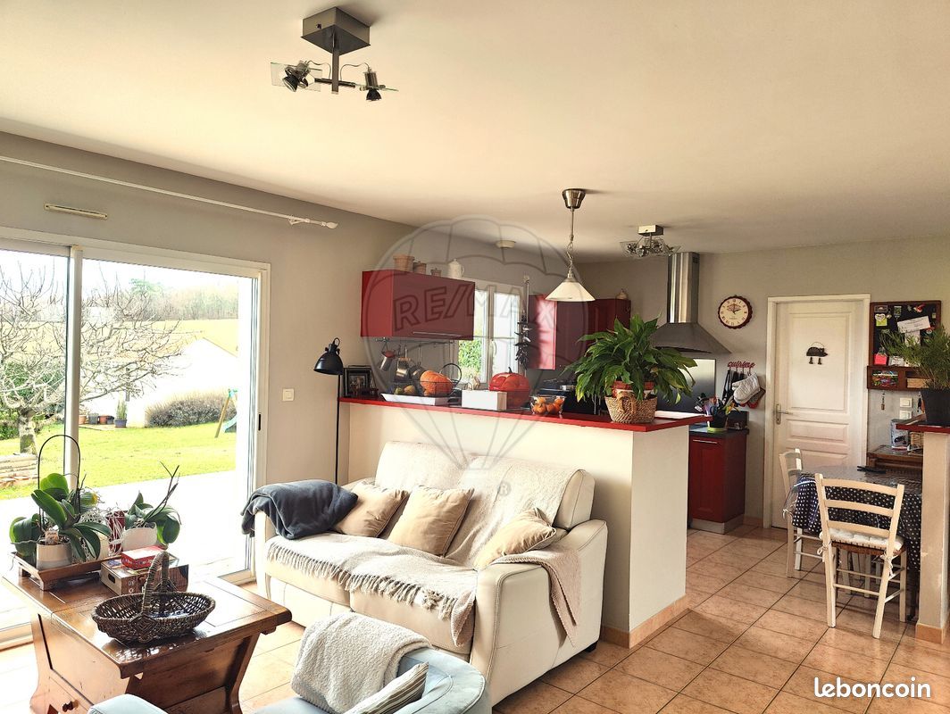 Maison 5 pièces 121 m² - Bouëx 16410 (image principale 17)