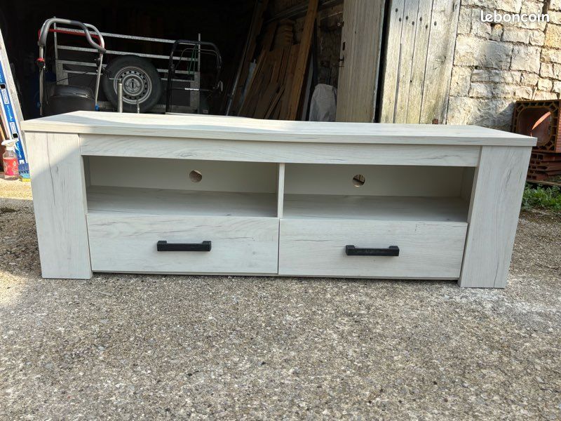 Meuble TV bois clair assorti (image 1)