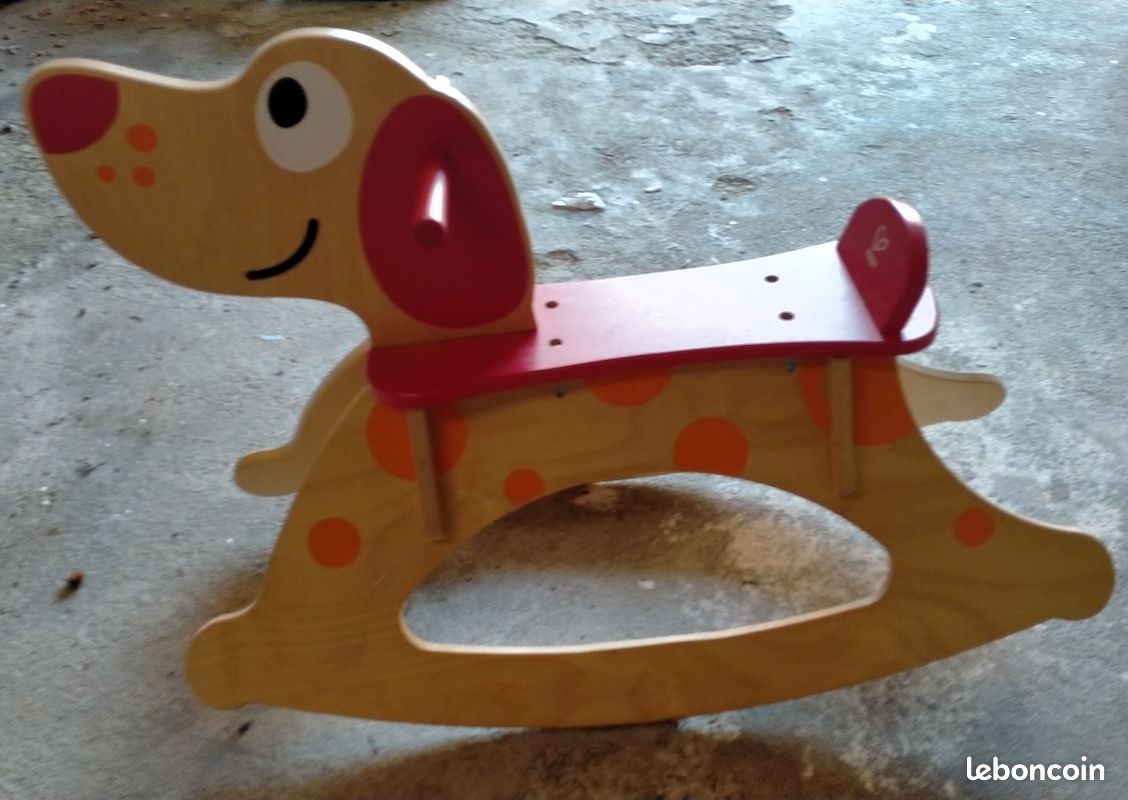 Chien bascule bois (image 1)