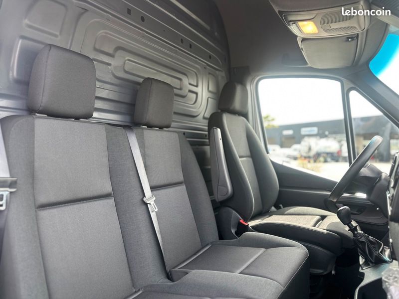 Mercedes Sprinter 315 CDI Fourgon Toit sureleve Standard 3 (image 14)
