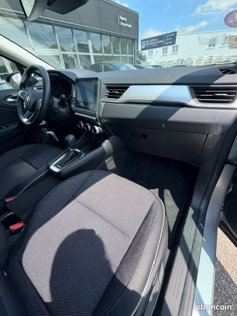 Captur techno e-tech hybrid 145 ch (image 4)