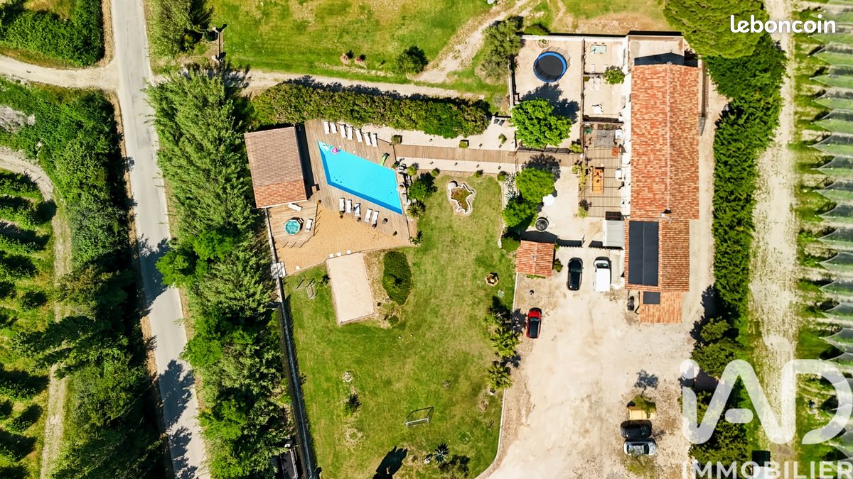 Mas 12 pièces 370 m² (image 4)
