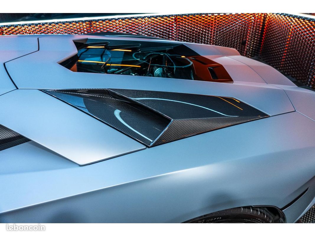 LAMBORGHINI AVENTADOR S 6.5l V12 740 S (image 20)