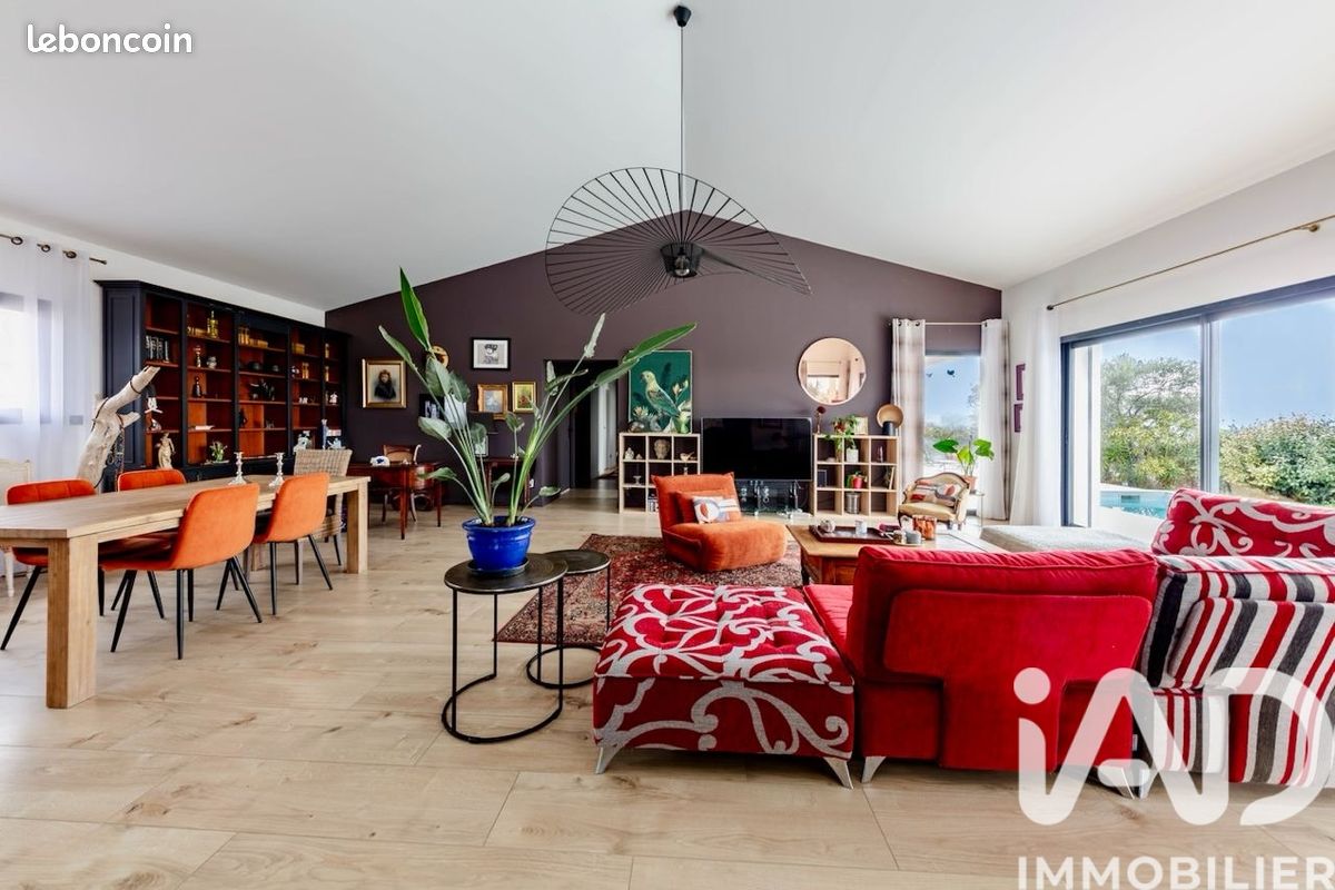 Maison 4 pièces 175 m² · à Forcalquier · 175 m² · 760 000 €