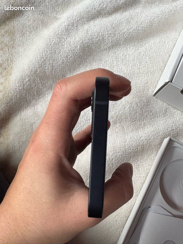 Iphone 12 noir 128 gb (image 11)