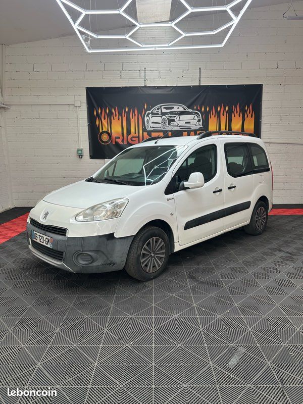Peugeot partner - 1.6hdi 115 - 5 places - 2014 - 149 000km (image 2)