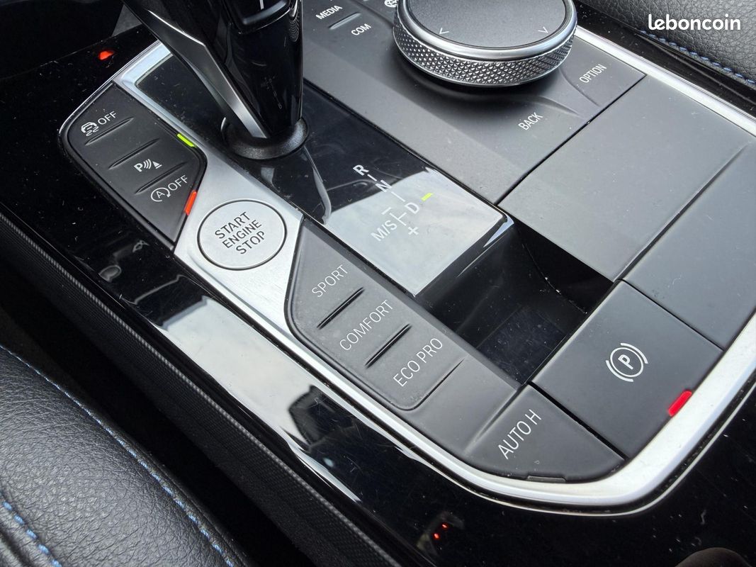 BMW SERIE 1 F40 118i 136ch M SPORT DKG7 | TOIT OUVRANT | CAMERA DE RECUL (image 29)