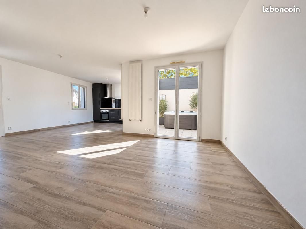Maison 3 pièces 77 m² · à Saint-Xandre · 77 m² · 251 000 €