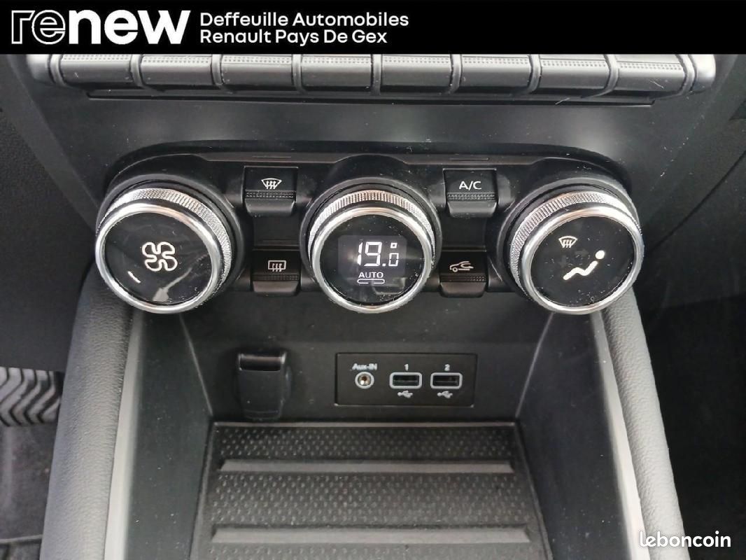 Renault Captur E-Tech Plug-in 160 Intens (image 6)