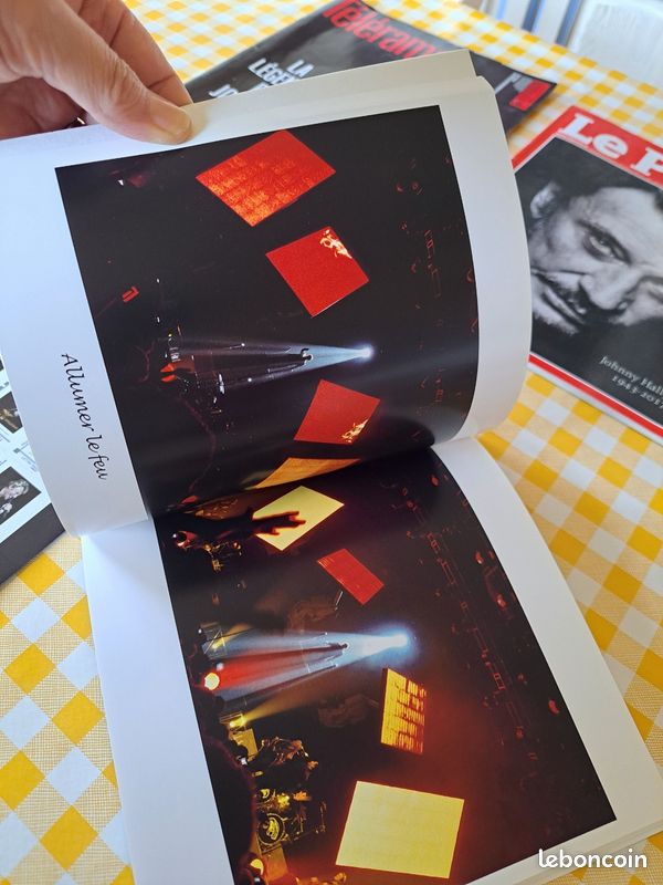 Timbres, revues et album Johnny Hallyday (image 7)