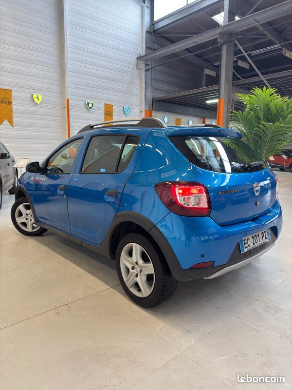 Dacia SANDERO TCe 90 E6 Stepway PRESTIGE (image 4)