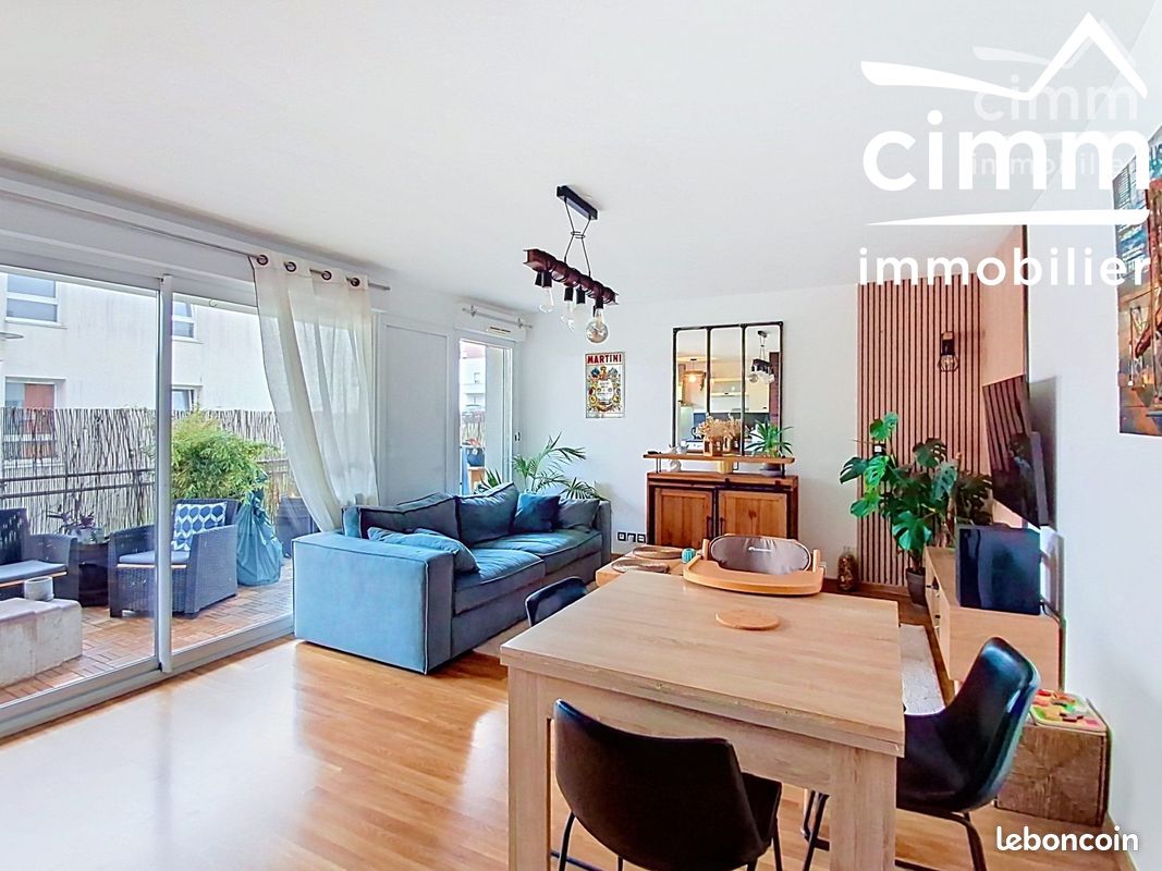 Appartement 3 pièces 66 m² · à Chartres-de-Bretagne · 66 m² · 220 000 €