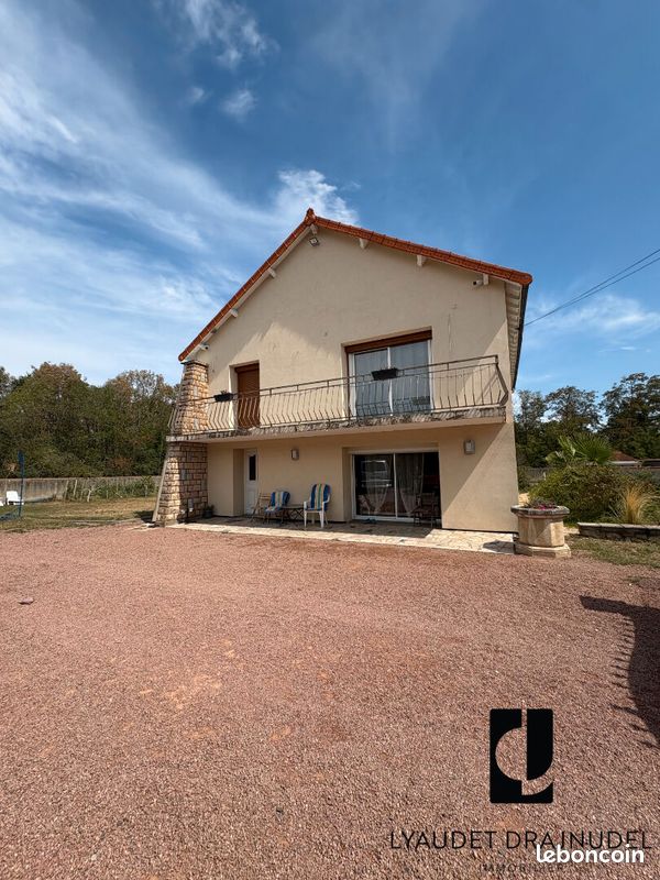Maison 5 pièces 143 m² · à Mably · 143 m² · 1 000 €/mois