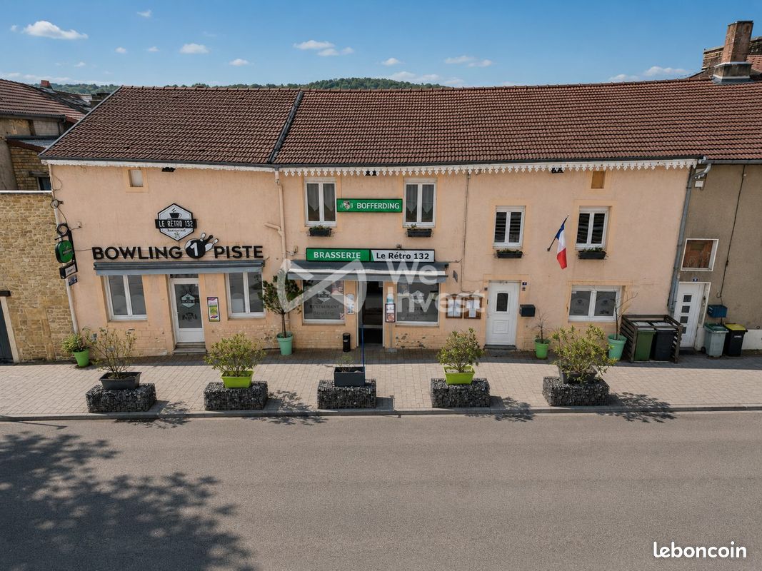 Maison 7 pièces 435 m² · à Charency-Vezin · 435 m² · 210 000 €