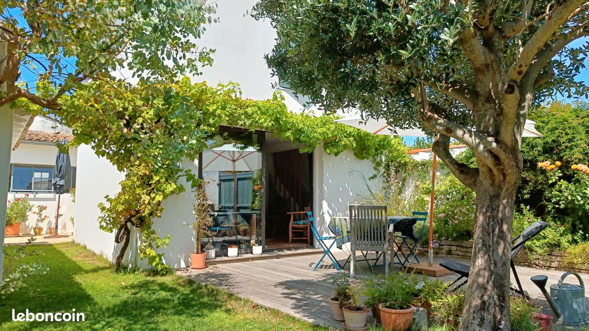 Maison 5 pièces 92 m² · à Ars-en-Ré · 92 m² · 698 500 €