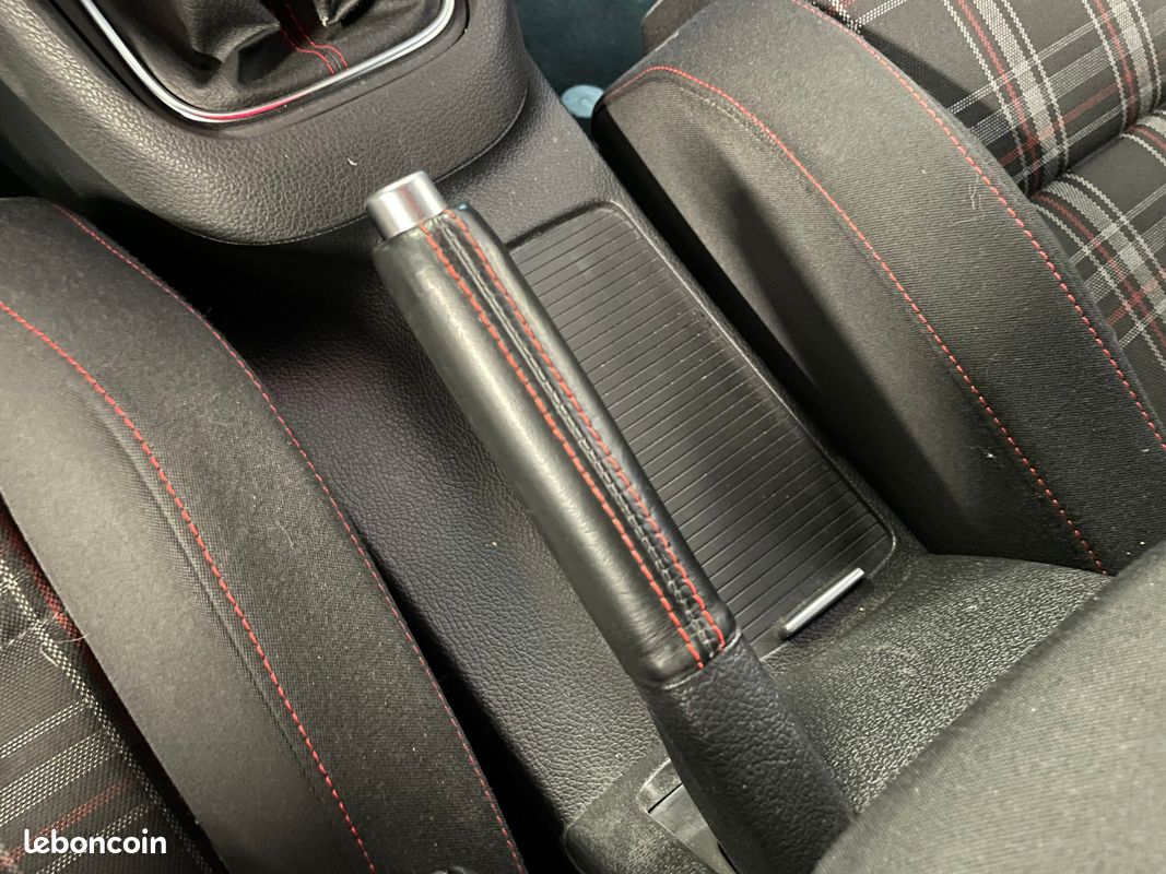 VOLKSWAGEN GOLF VI GTi 2.0 TSi 210 (image 23)
