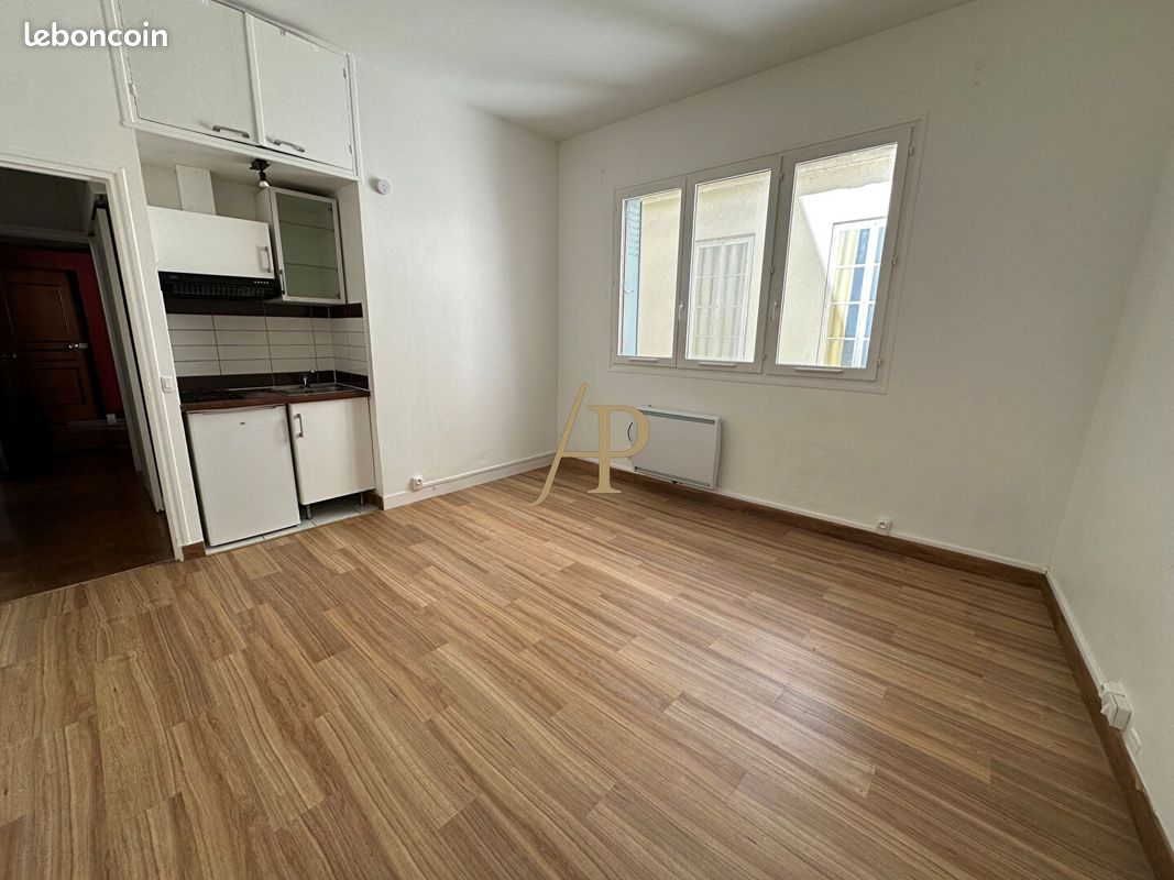 Appartement 1 pièce 23 m² · à Saint-Germain-en-Laye · 23 m² · 895 €