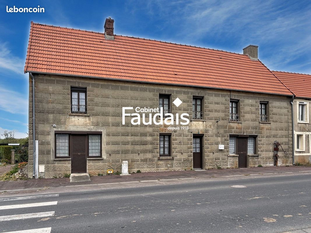 Maison 12 pièces 249 m² · à Airel · 249 m² · 139 000 €
