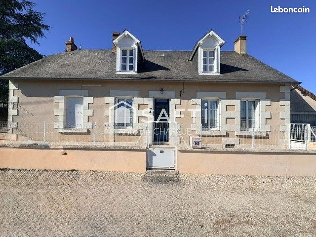 Maison 6 pièces 144 m² · à Pellevoisin · 144 m² · 99 000 €