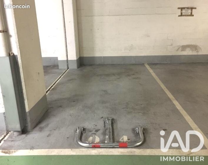 Parking 50 m² · à Paris · 50 m² · 124 000 €