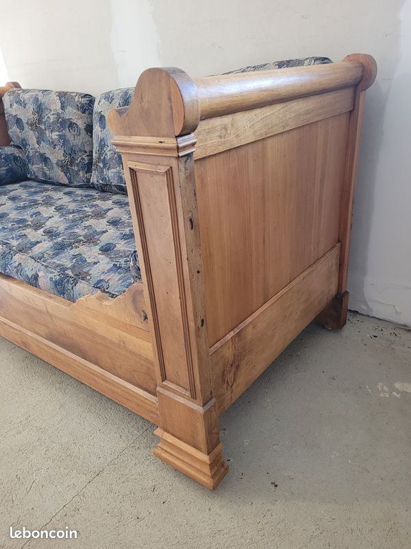 Banquette (image 2)
