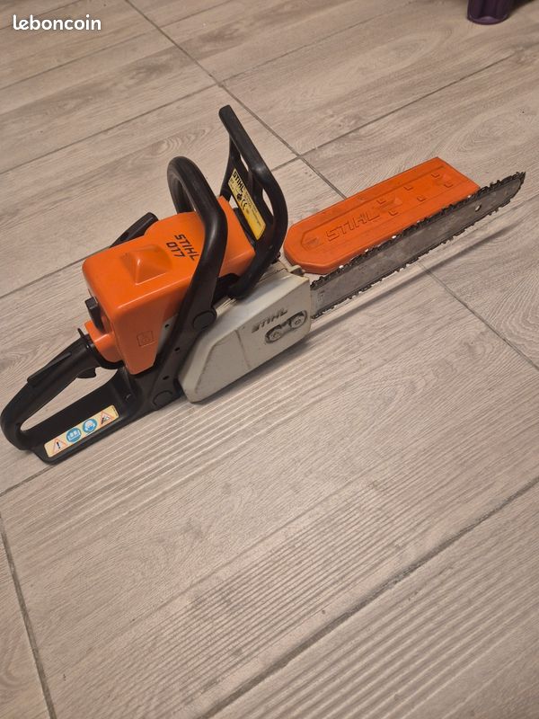 Tronçonneuse thermique STIHL 017 - Année 1997 - En état de marche (image 3)