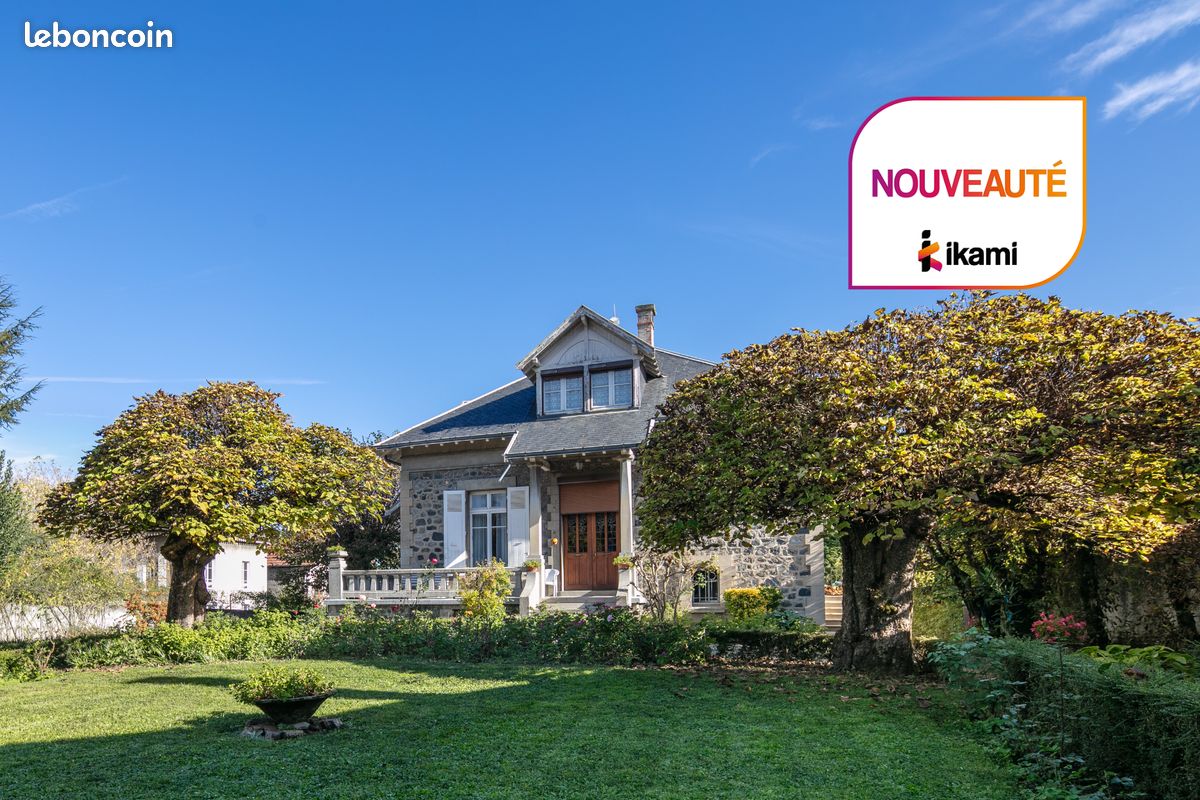 Maison 9 pièces 218 m² · à Domène · 218 m² · 1 000 050 €