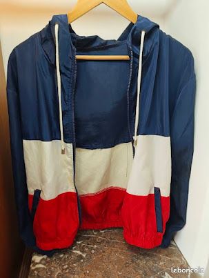 Coupe vent tricolore SHEIN taille S bleu blanc rouge - avec défauts à réparer (image 3)