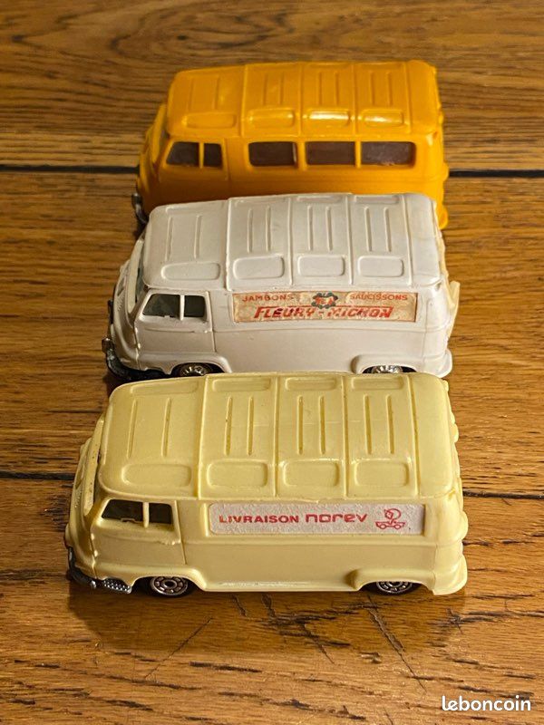 Modèle Réduit Norev Renault Estafette Avec Pneus Michelin - Échelle 1/43 - Occasion