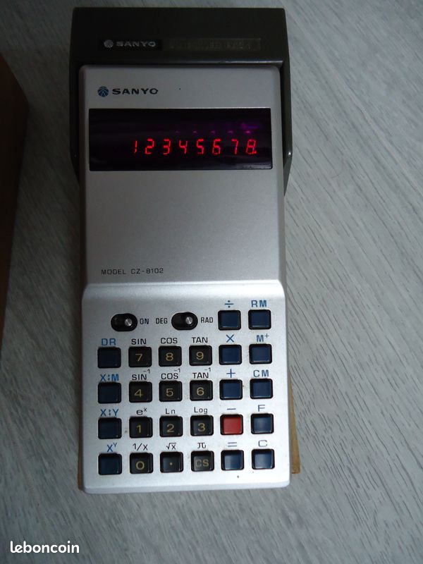 Calculatrice Vintage Sanyo - Fabriquée Au Japon - État Fonctionnel