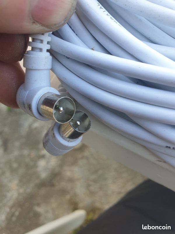 Cable antenne mâle/ male (image 3)
