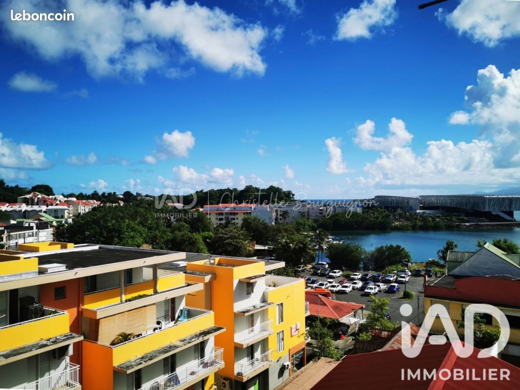 Appartement 1 pièce 35 m² · à Pointe-à-Pitre · 35 m² · 750 €/mois