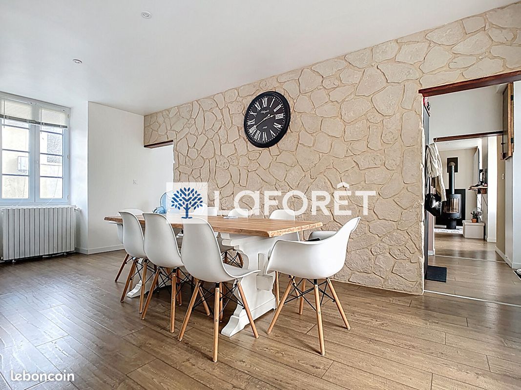 Maison 6 pièces 136 m² · à Mauléon · 136 m² · 243 790 €