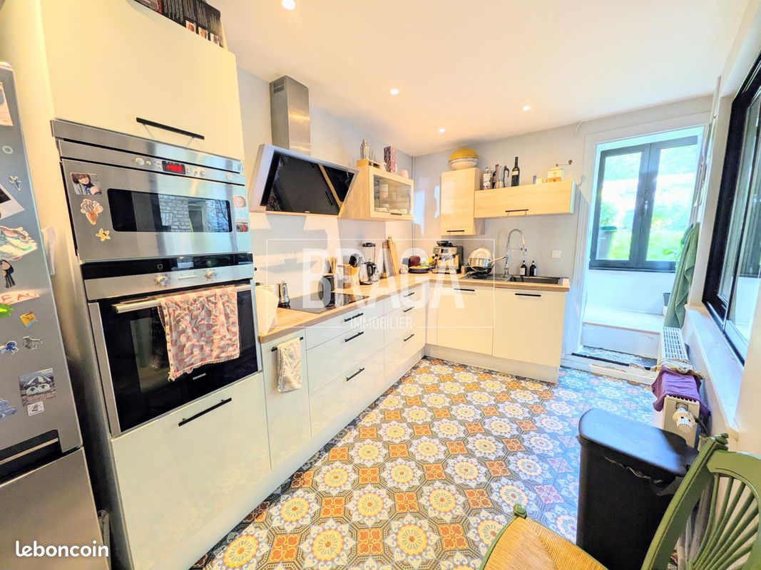 Maison 6 pièces 140 m² · à Saint-Léonard · 140 m² · 299 000 €