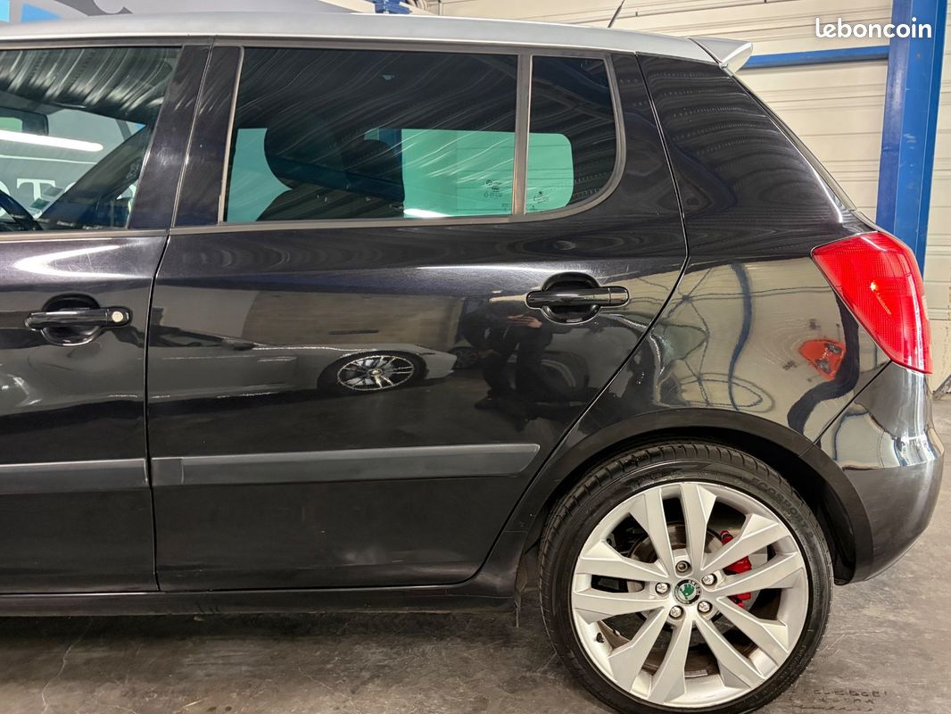 Skoda FABIA 1.4 tsi 180 rs RS DSG - RADAR - GPS - REGULATEUR (image 22)