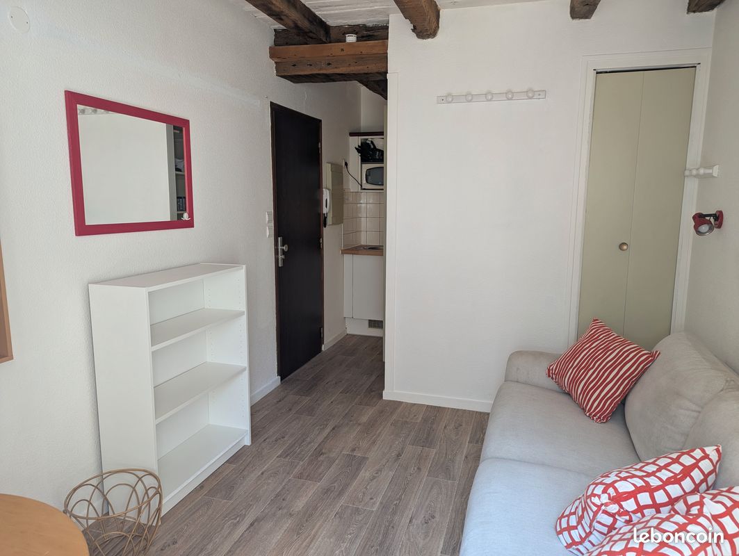 Appartement 1 pièce 15 m² · à La Rochelle · 15 m² · 590 €