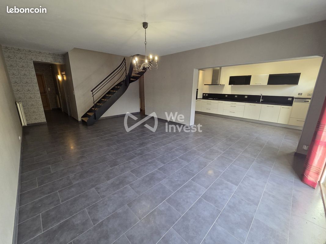 Maison 6 pièces 145 m² · au Mans · 145 m² · 320 000 €