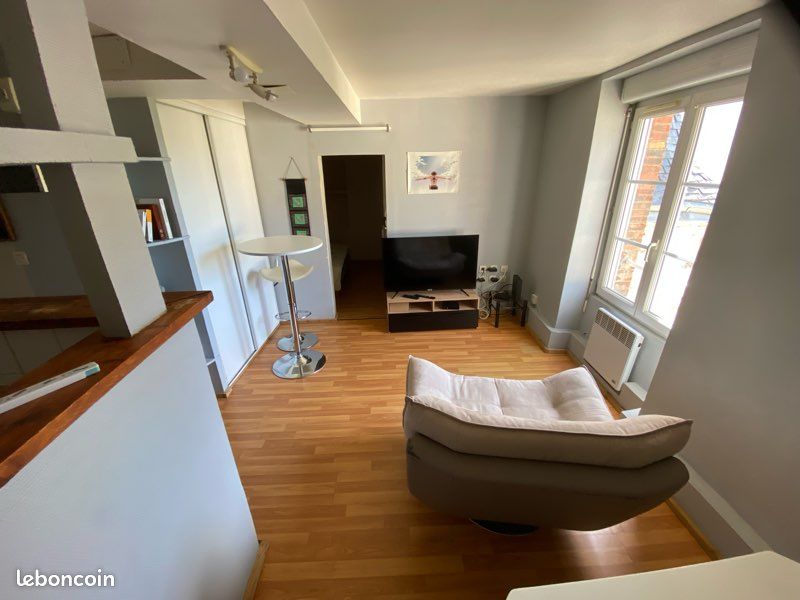 Appartement 2 pièces 24 m² · à Laval · 24,4 m² · 370 €/mois