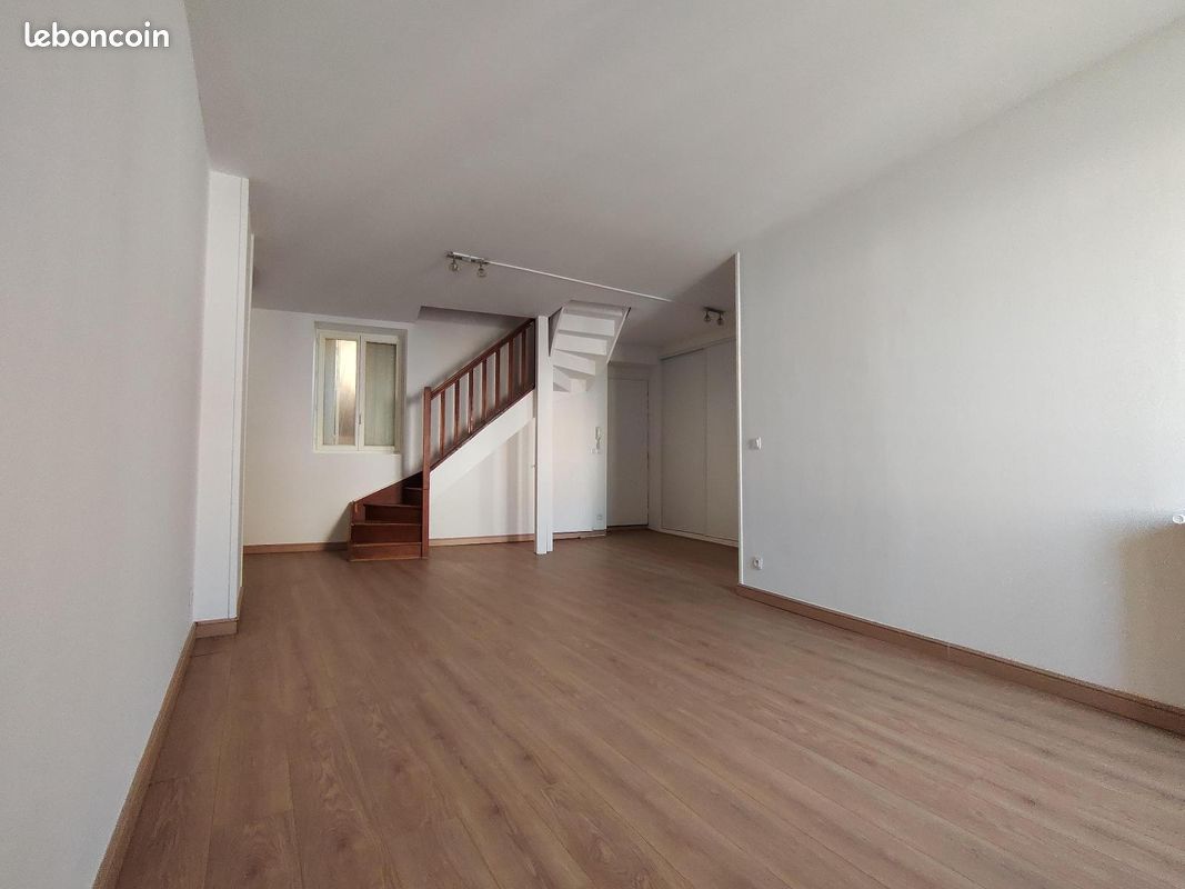 Appartement 4 pièces 86 m² · à Givors · 86 m² · 950 €/mois