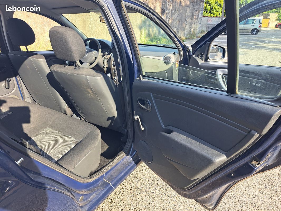 Dacia Sandero (image 10)