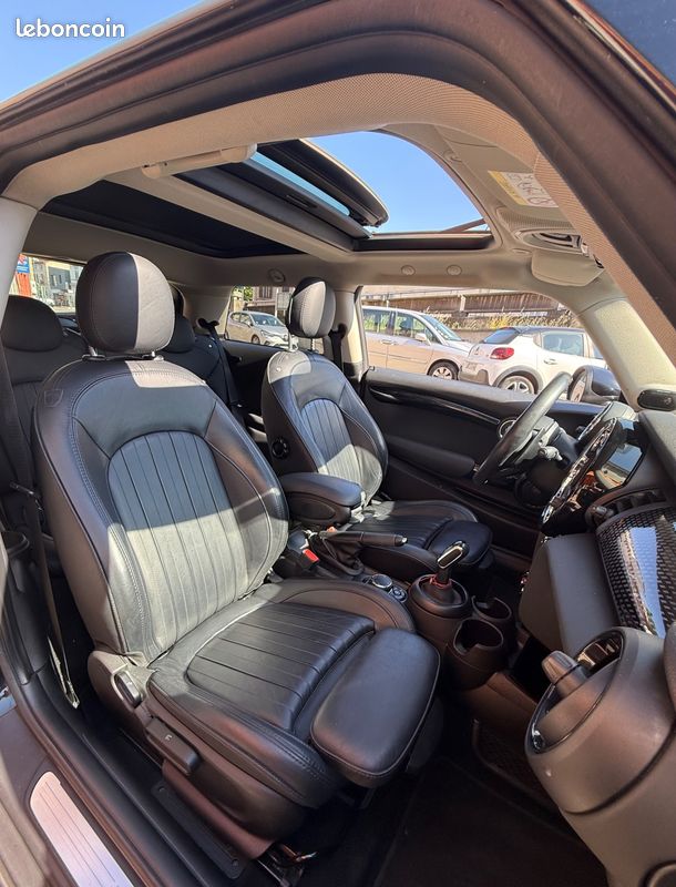 MINI MINI 2.0 192 COOPER S BVA EDITION YOURS- CAR PLAY- HARMAN/KARDON- CUIR- TOIT OUVRANT- GARANTIe (image 15)