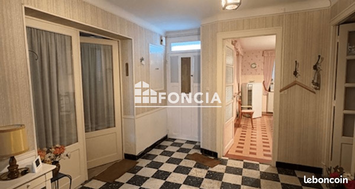 Maison 6 pièces 158 m² · à Aiglemont · 158 m² · 143 000 €