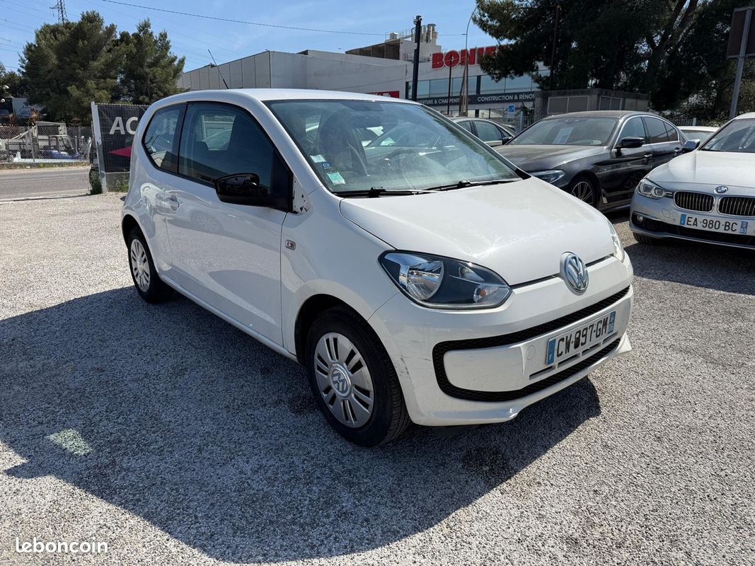 Volkswagen UP 1.0 60CH BLACK UP 3P (image 4)